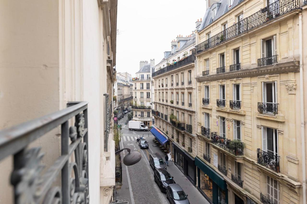 Amazing Appartment In Paris Center Next To Place To De La Republique Exteriör bild